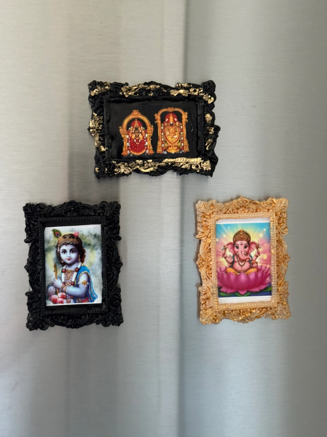Custom fridge magnet frames