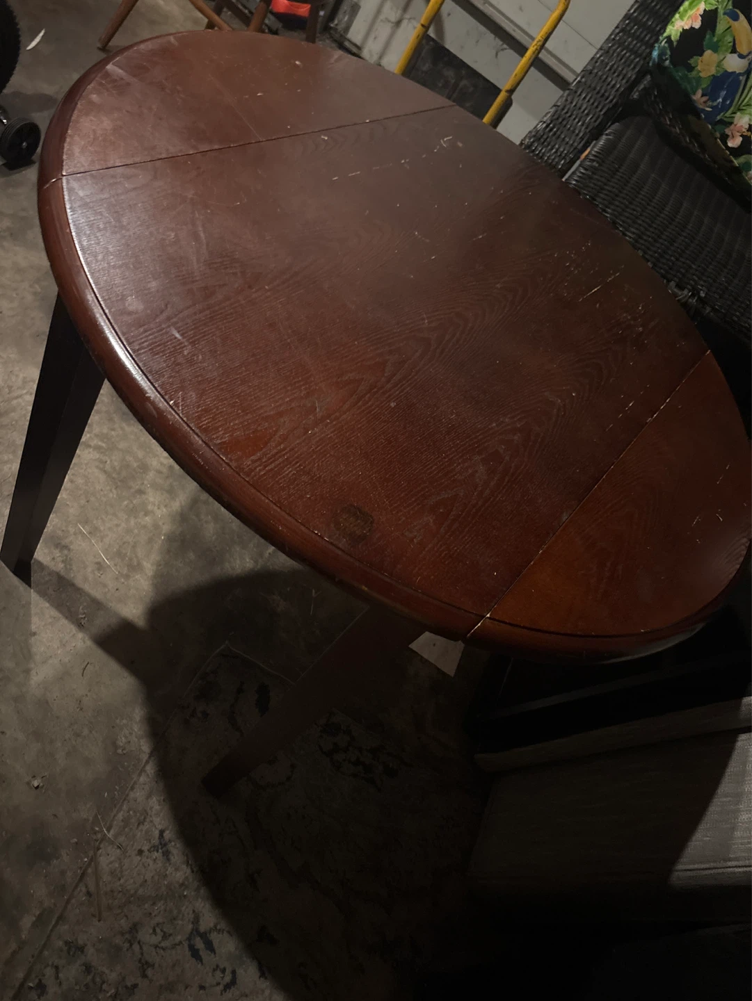 Round wooden table with sides that fold down - photo 3