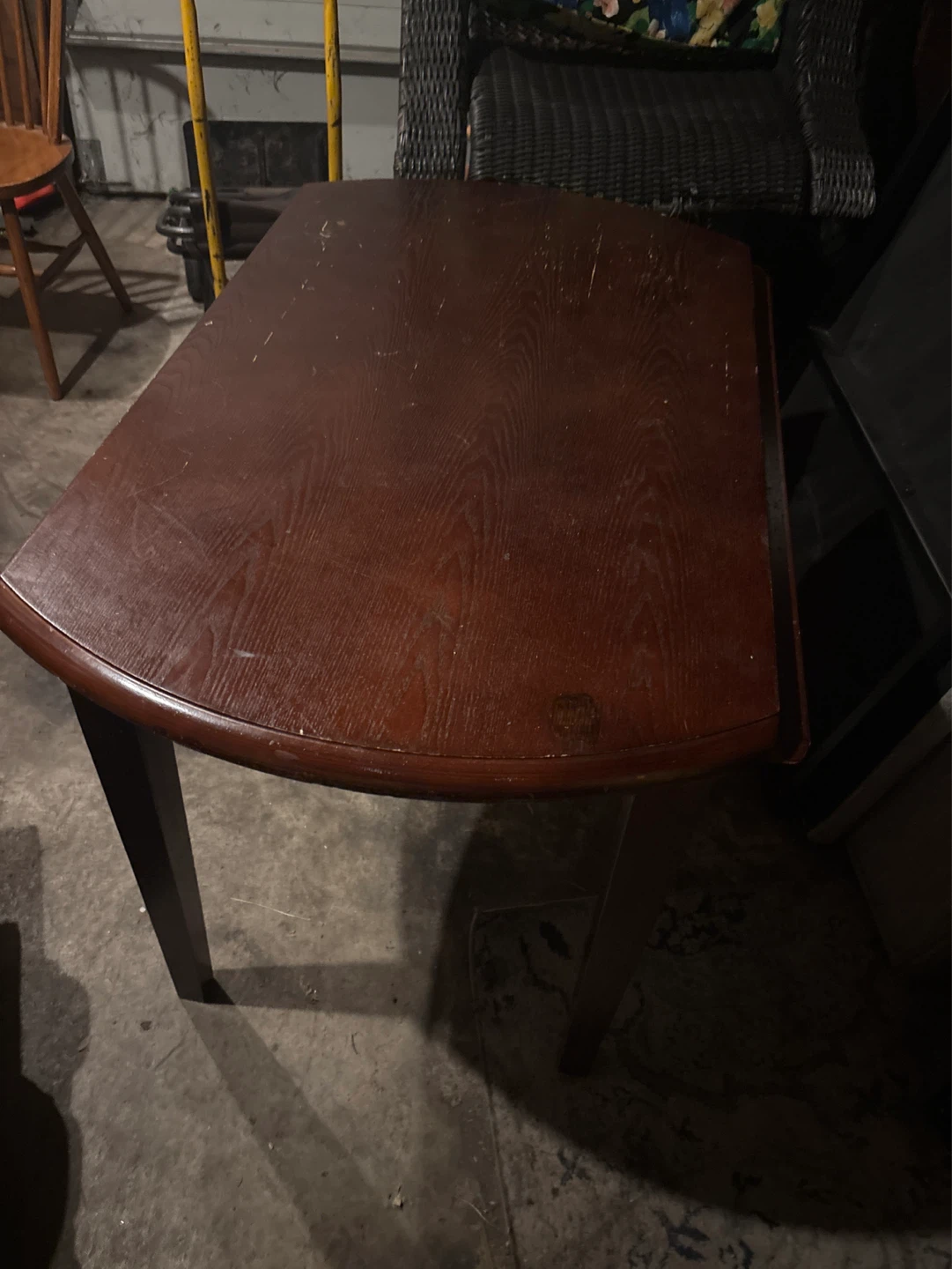 Round wooden table with sides that fold down - photo 4