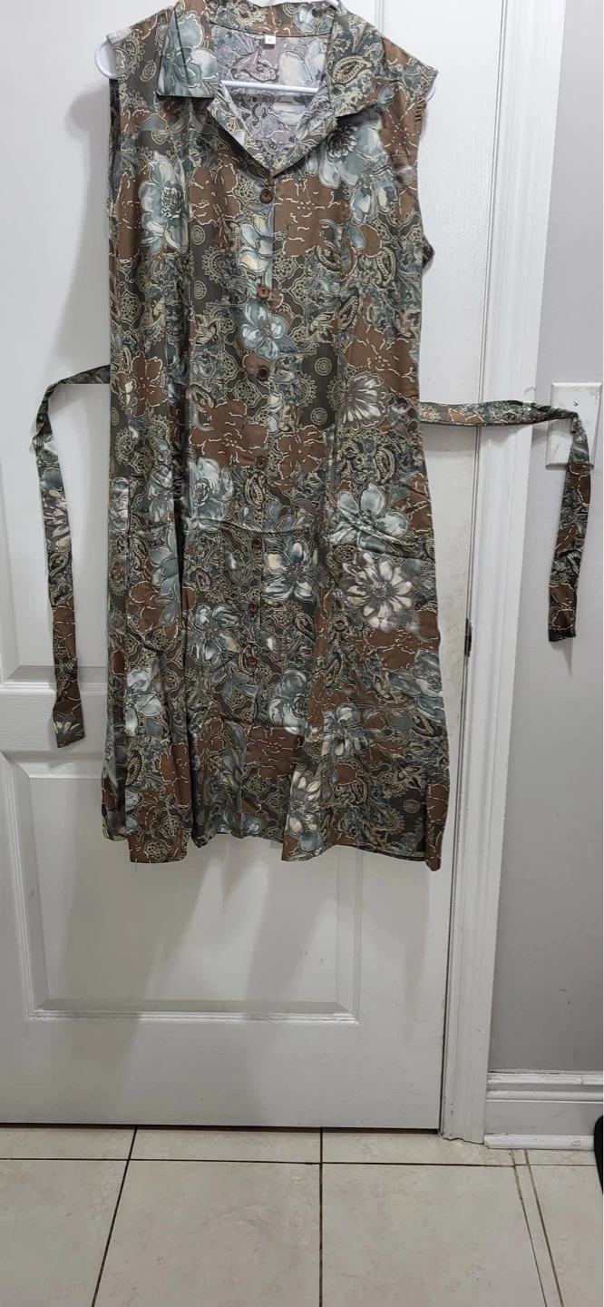 Women's Floral Print Sleeveless Dress with Belt