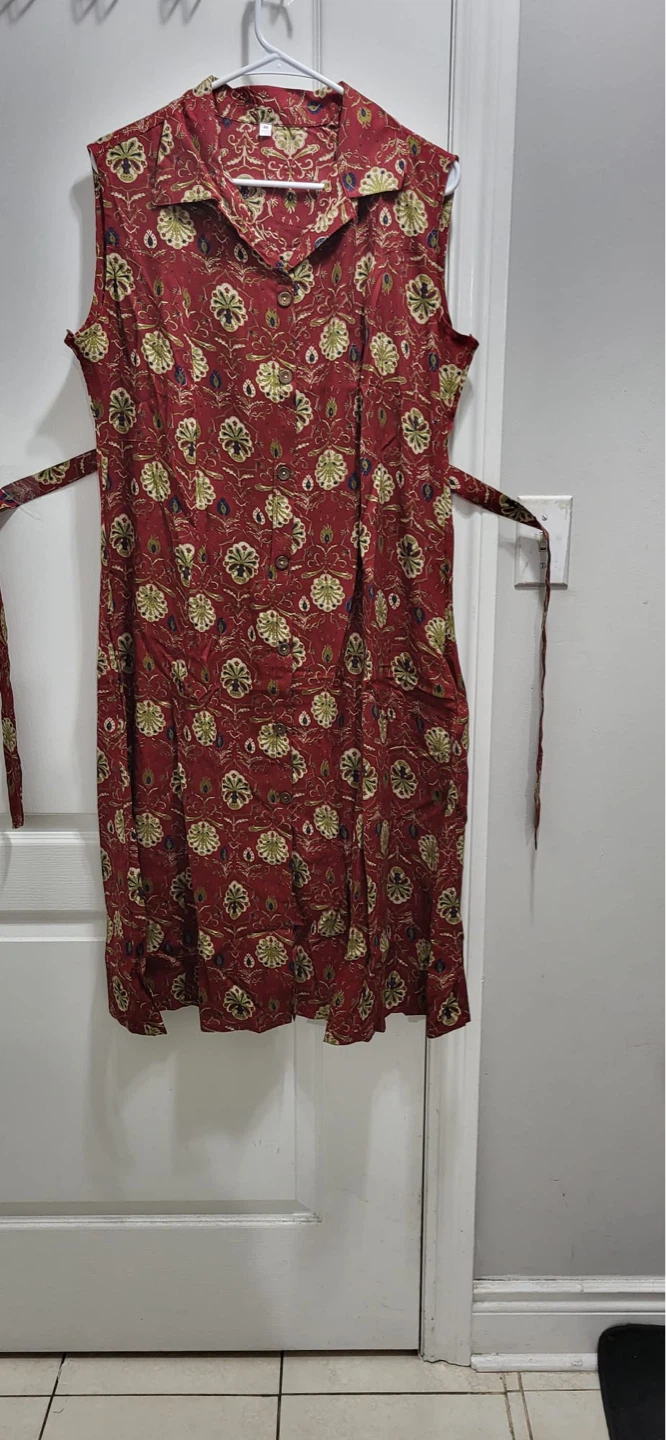 Women's Sleeveless Red Floral Print Dress with Belt
