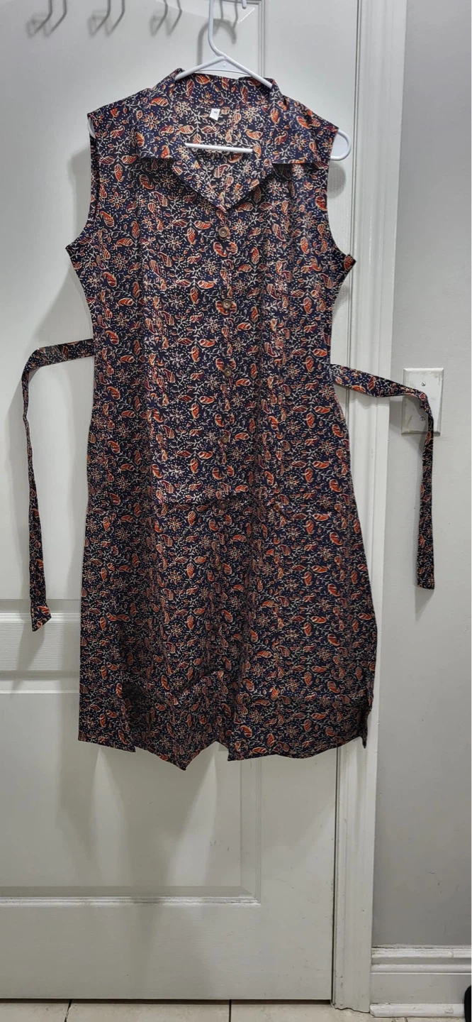 Sleeveless Collared Dress with Tie Waist - photo 2