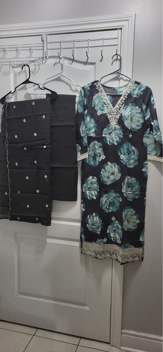 Floral Print Kurti with Pants and Scarf - photo 2