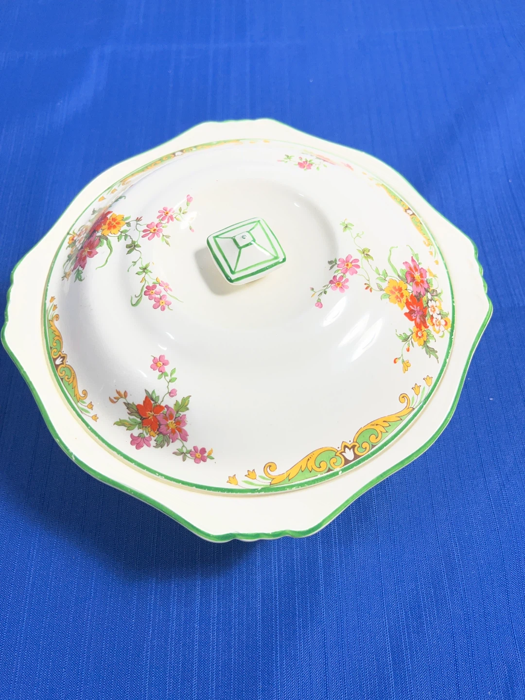 Vintage Royal Winton "Bedford" Lidded Serving Dish 1930s