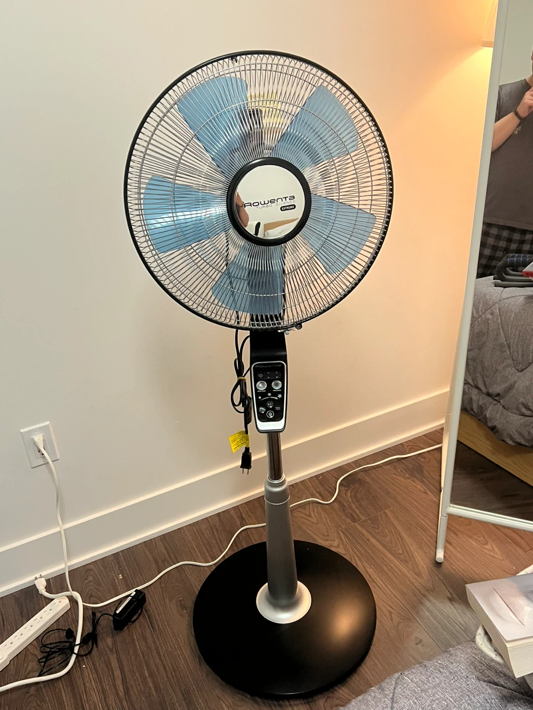 Rowenta Turbo Extreme Pedestal Fan