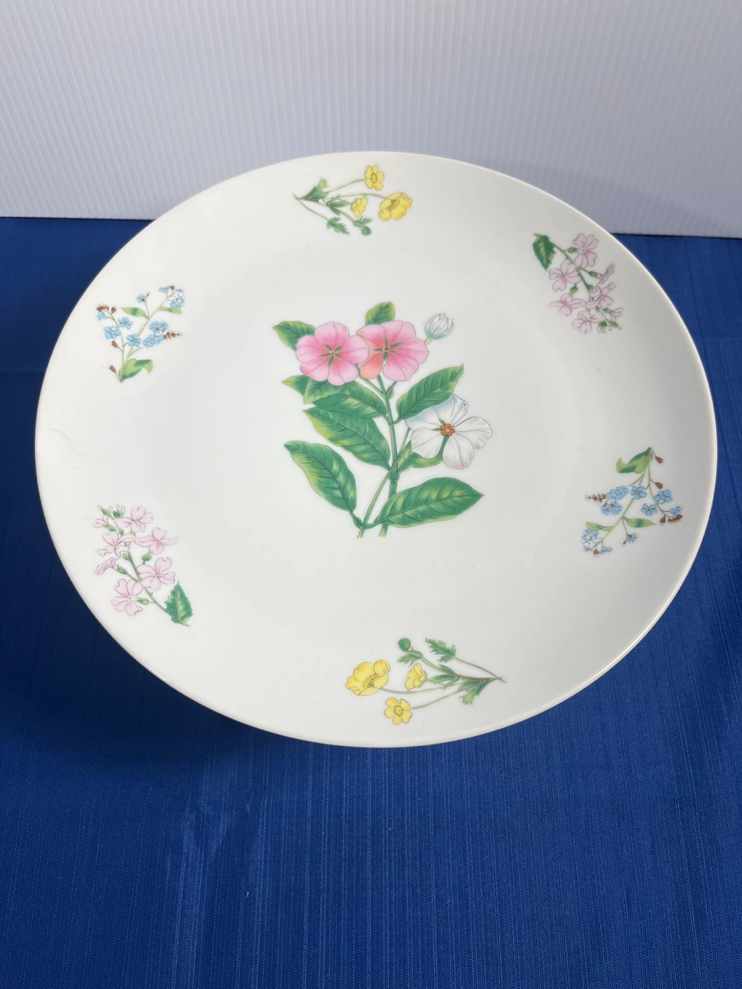 vintage 1980’s Shafford porcelain pedestal cake stand - photo 2