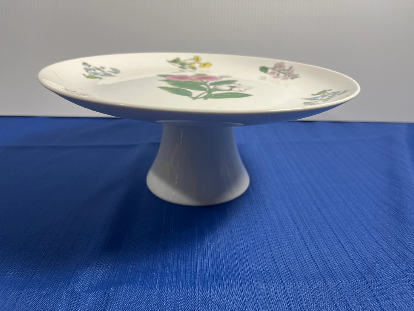 vintage 1980’s Shafford porcelain pedestal cake stand