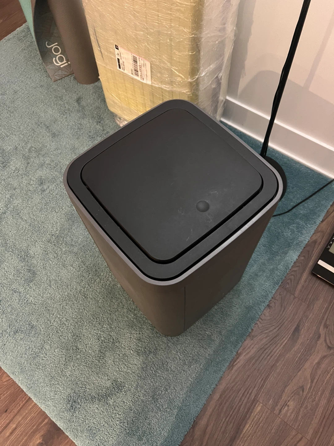 Garbage can - photo 2