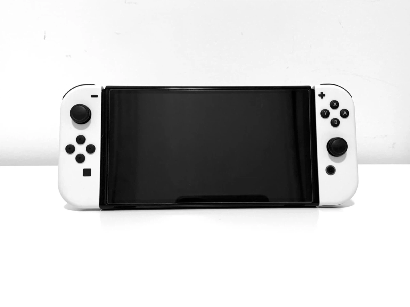 White Nintendo Oled - photo 2
