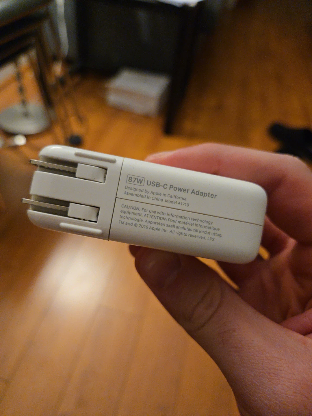 Apple 87W USB-C Power Adapter - photo 2