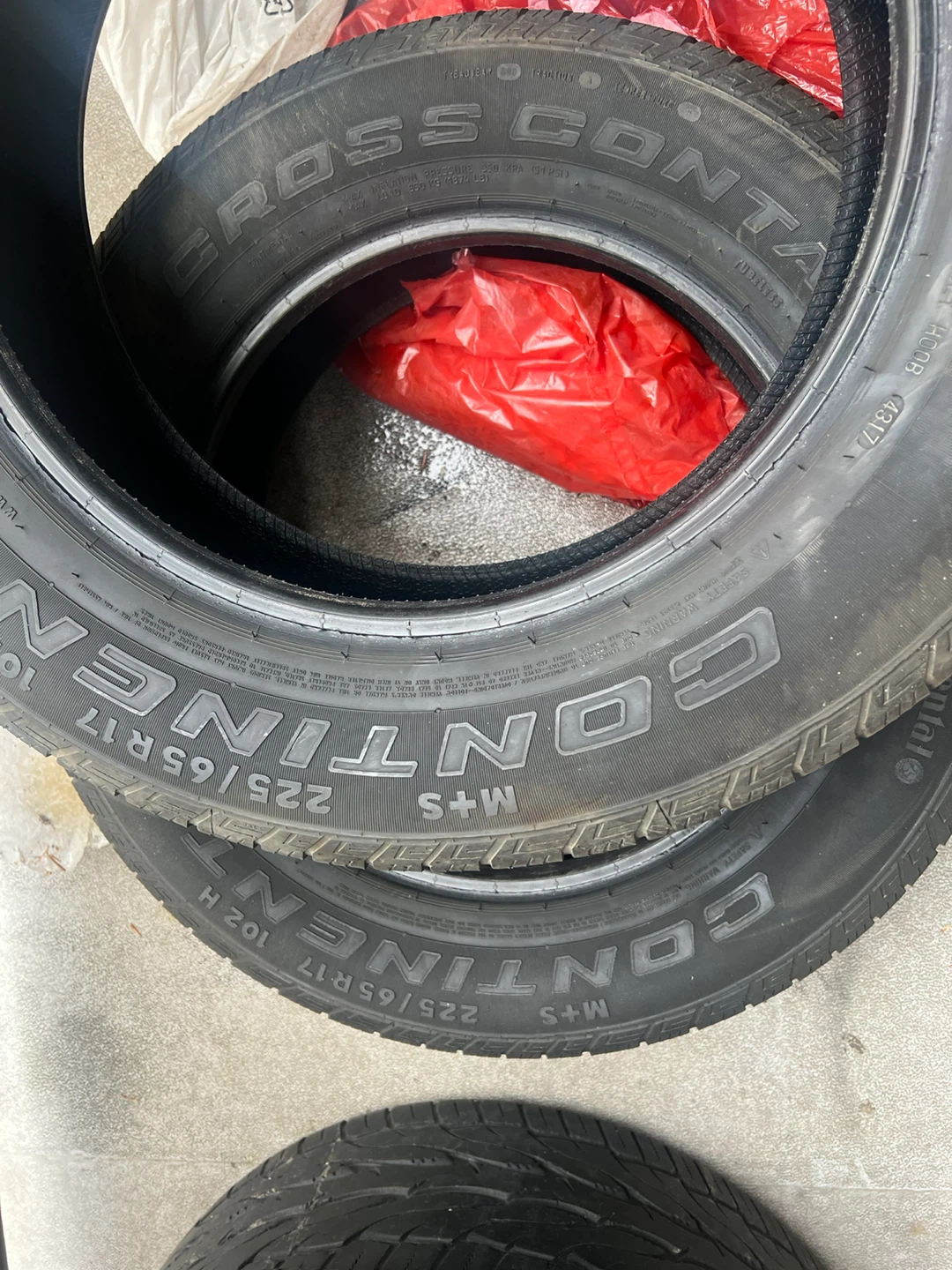 Continental CrossContact LX Tires (1 Set of 2) - 225/65R17 - photo 2