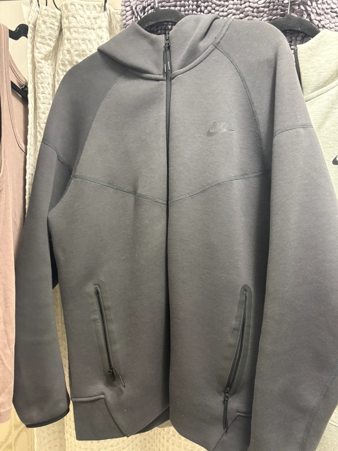 2 Nike Tech Fleece - Size Large - photo 3