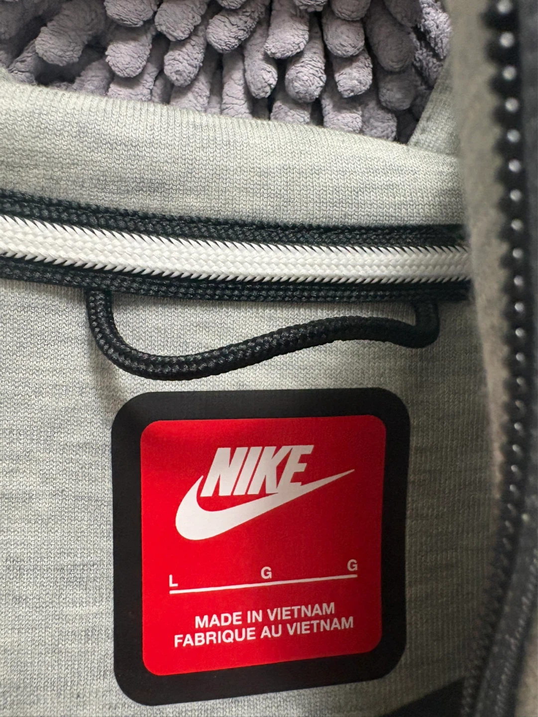 2 Nike Tech Fleece - Size Large - photo 2