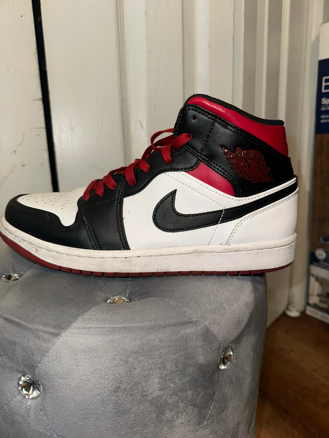 Air Jordan 1 Mid SE