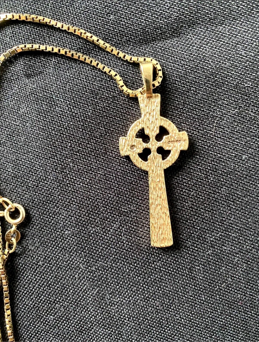 Vintage Celtic Cross pendant and chain - photo 4