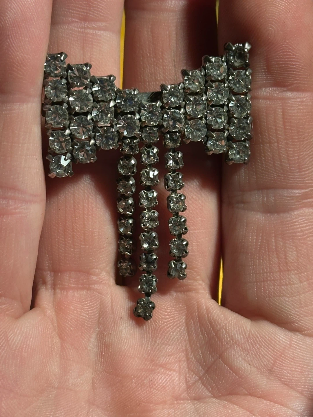 Vintage Rhinestone Bowtie Brooch - photo 3