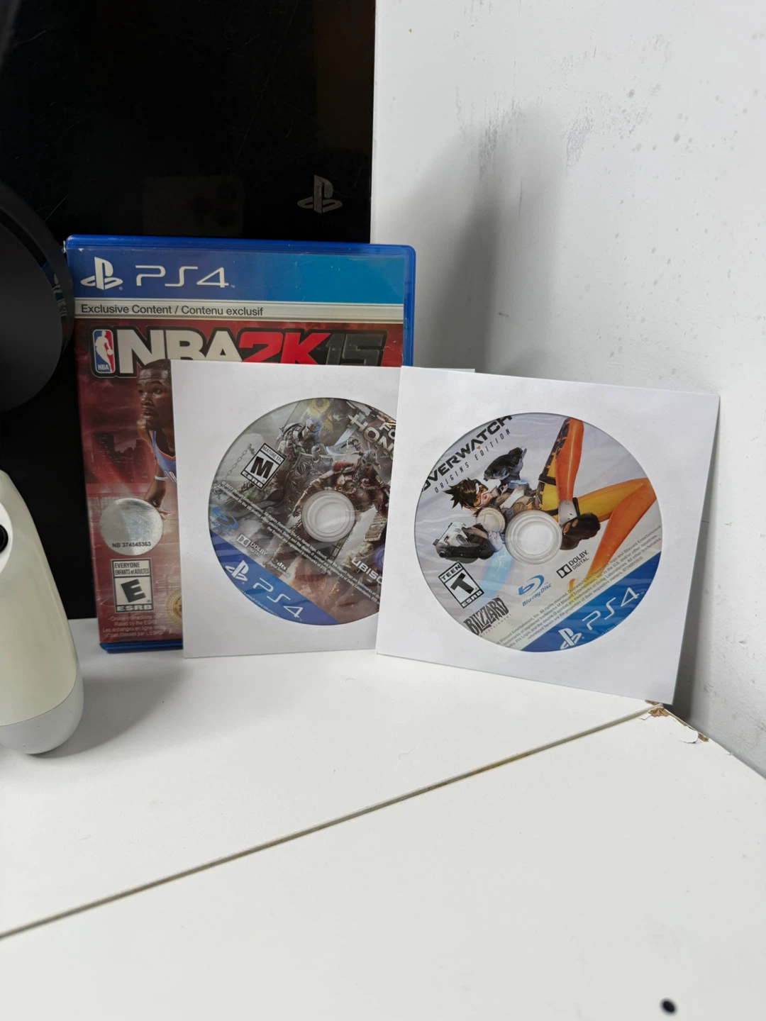 PlayStation 4 games + 2 controllers - photo 4