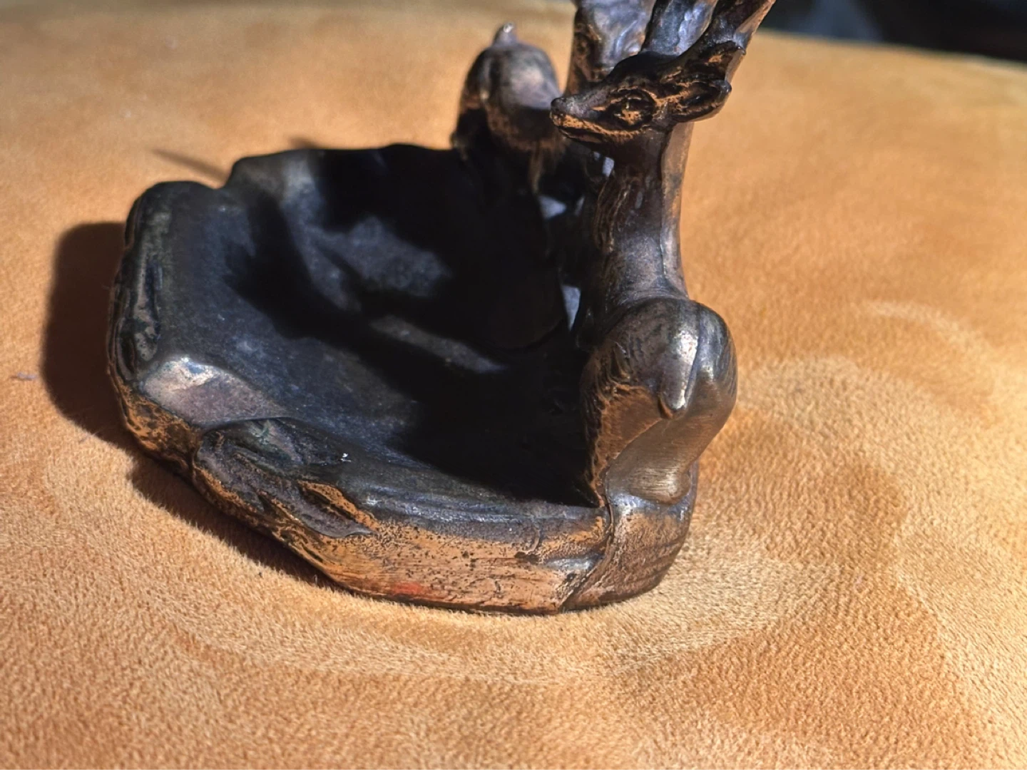 Vintage Cast Metal Rainer National Park Souvenir Deer Ashtray - photo 4