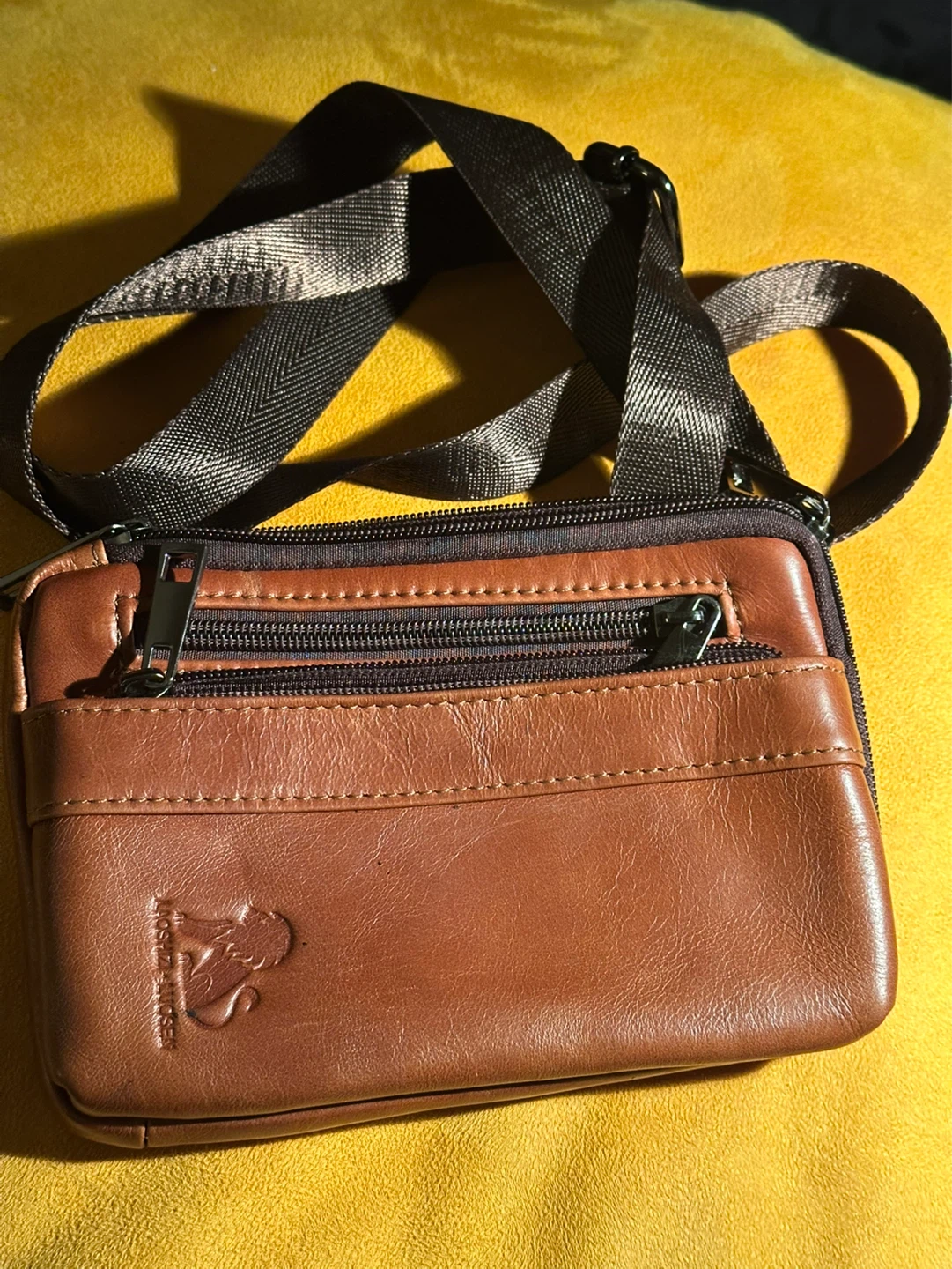 Laoshizi Luosen Leather Cross Shoulder Bag