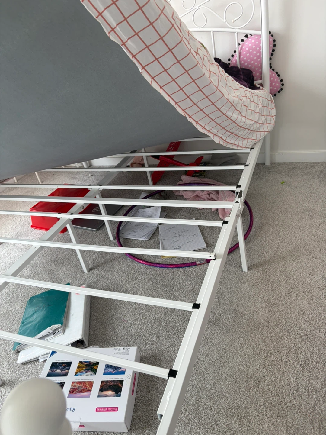 White Metal queen Bed Frame - photo 2