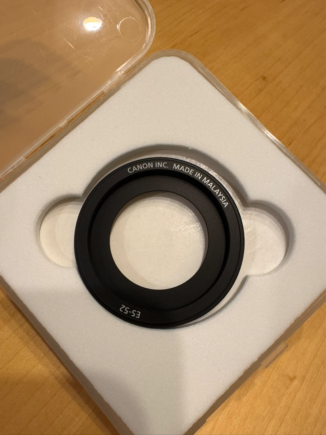 Canon ES-52 Lens Hood