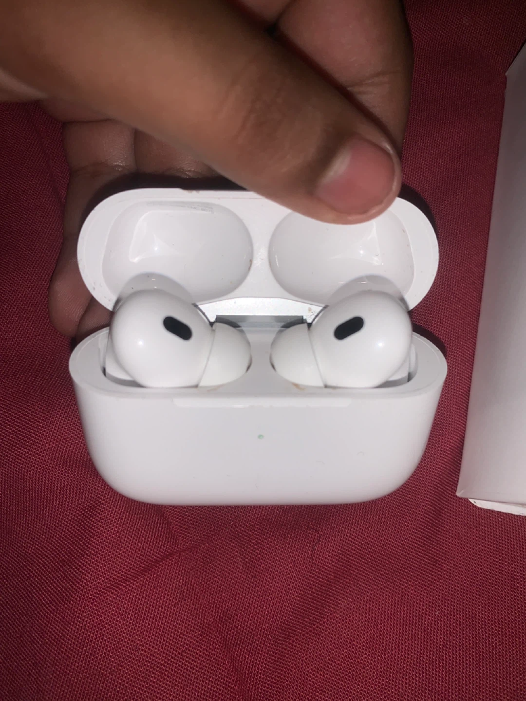 Apple AirPods Pro (2nd generation) with Charging Case - photo 3
