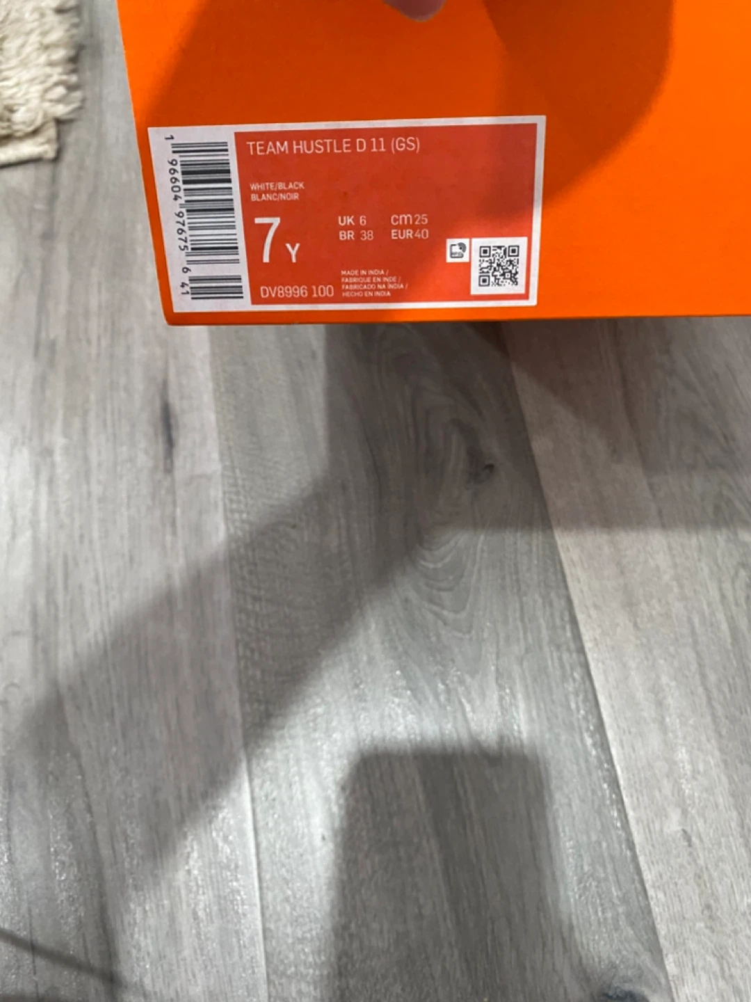 Nike Team Hustle D 11 (GS) Youth Shoes - photo 5