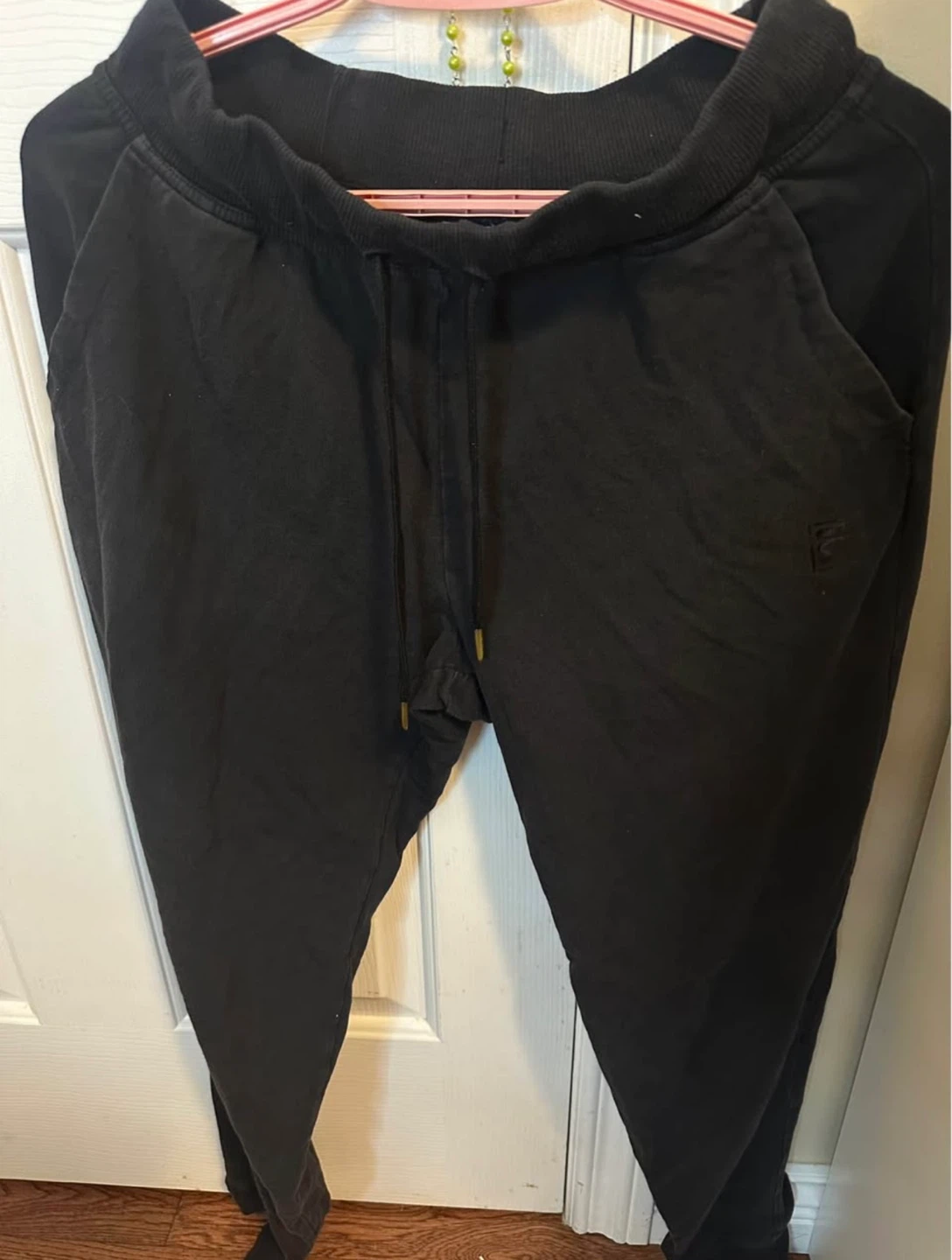 FILA SWEATPANTS (SMALL)