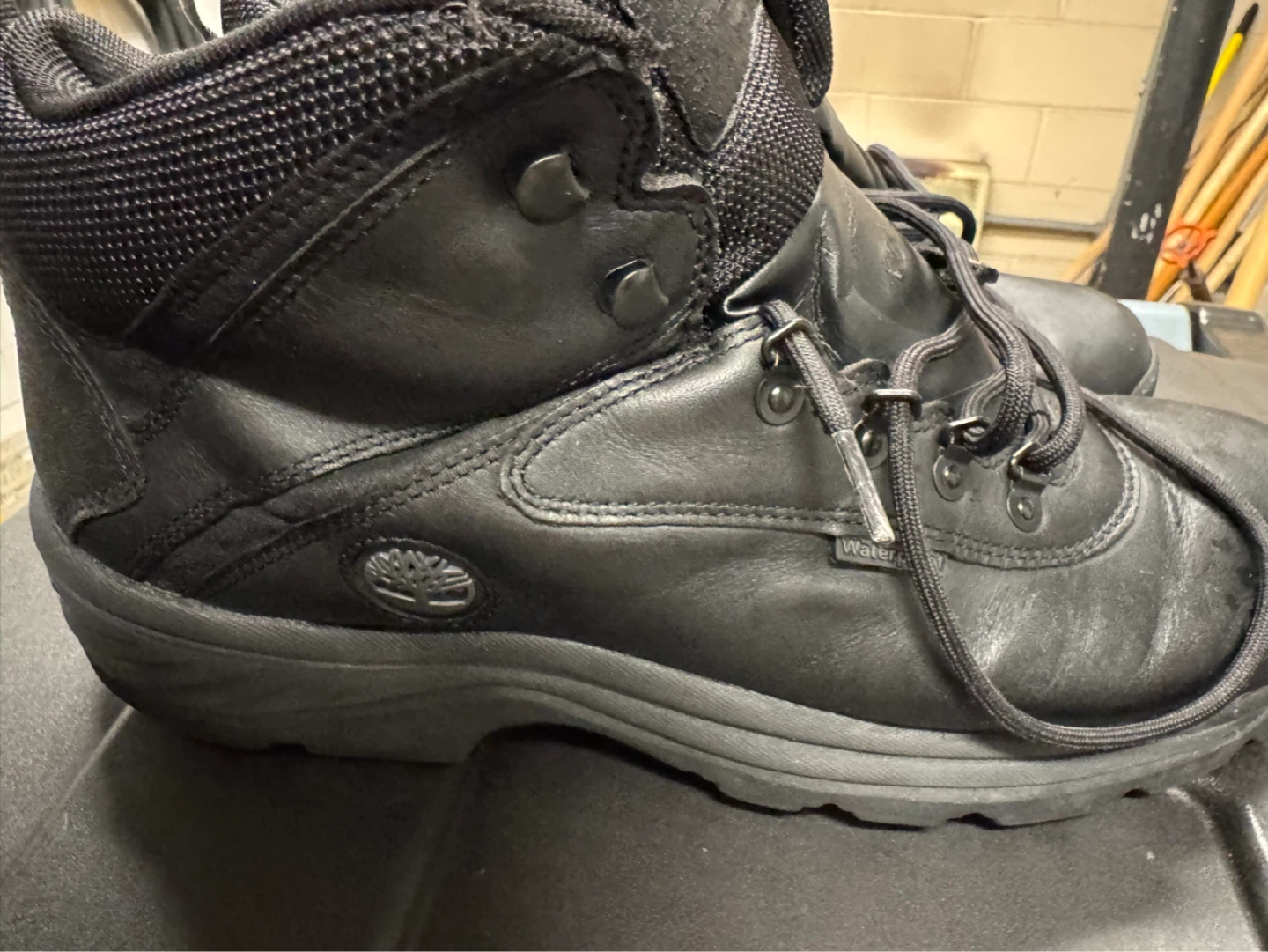 Timberland Black Leather Waterproof Hiking Boots Men's Size 10.5 - photo 4