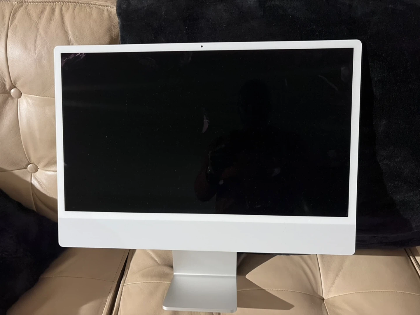 Apple iMac All-in-One Desktop m2 2022