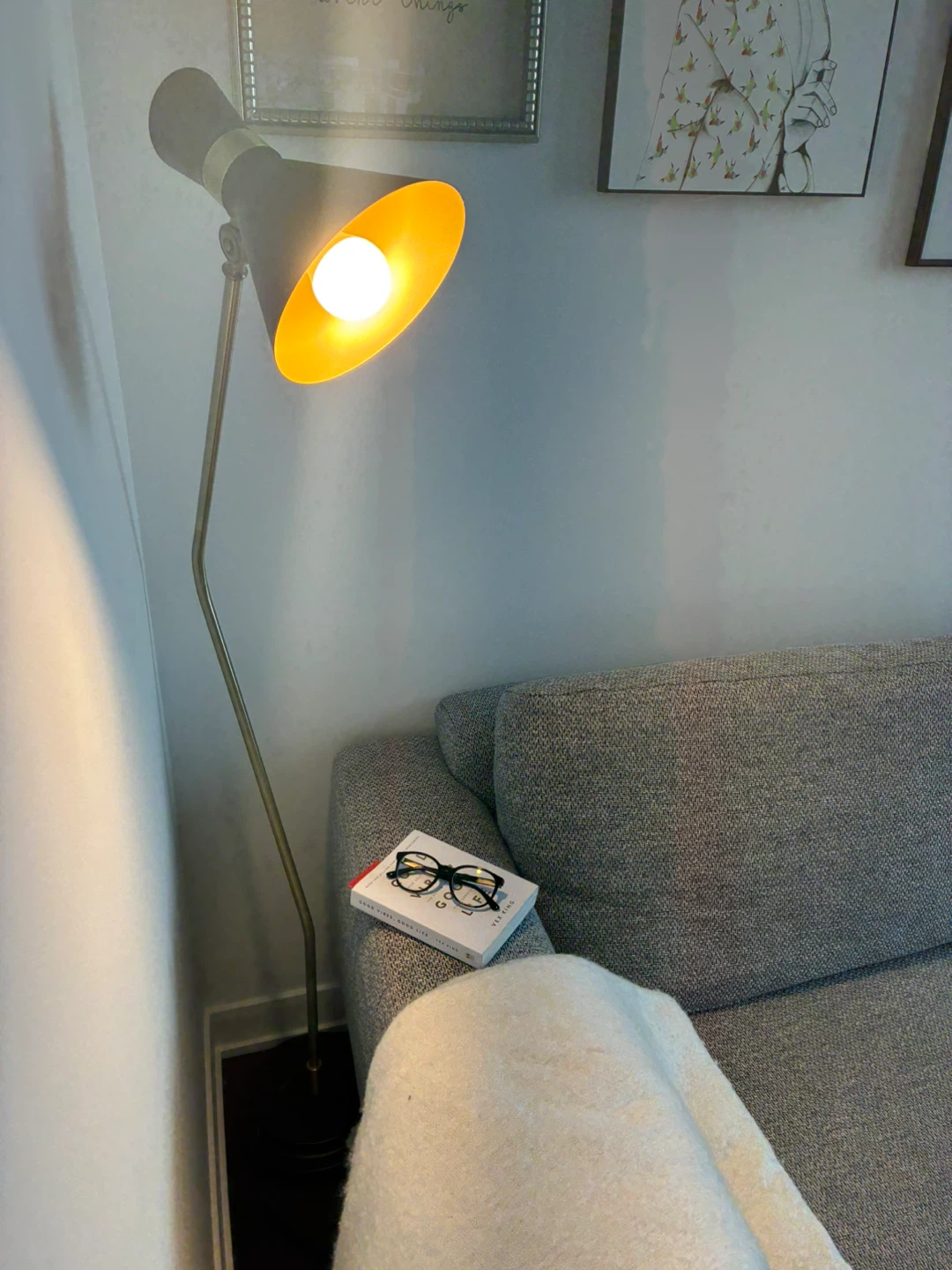 Adjustable Floor Lamp - Black and Gold