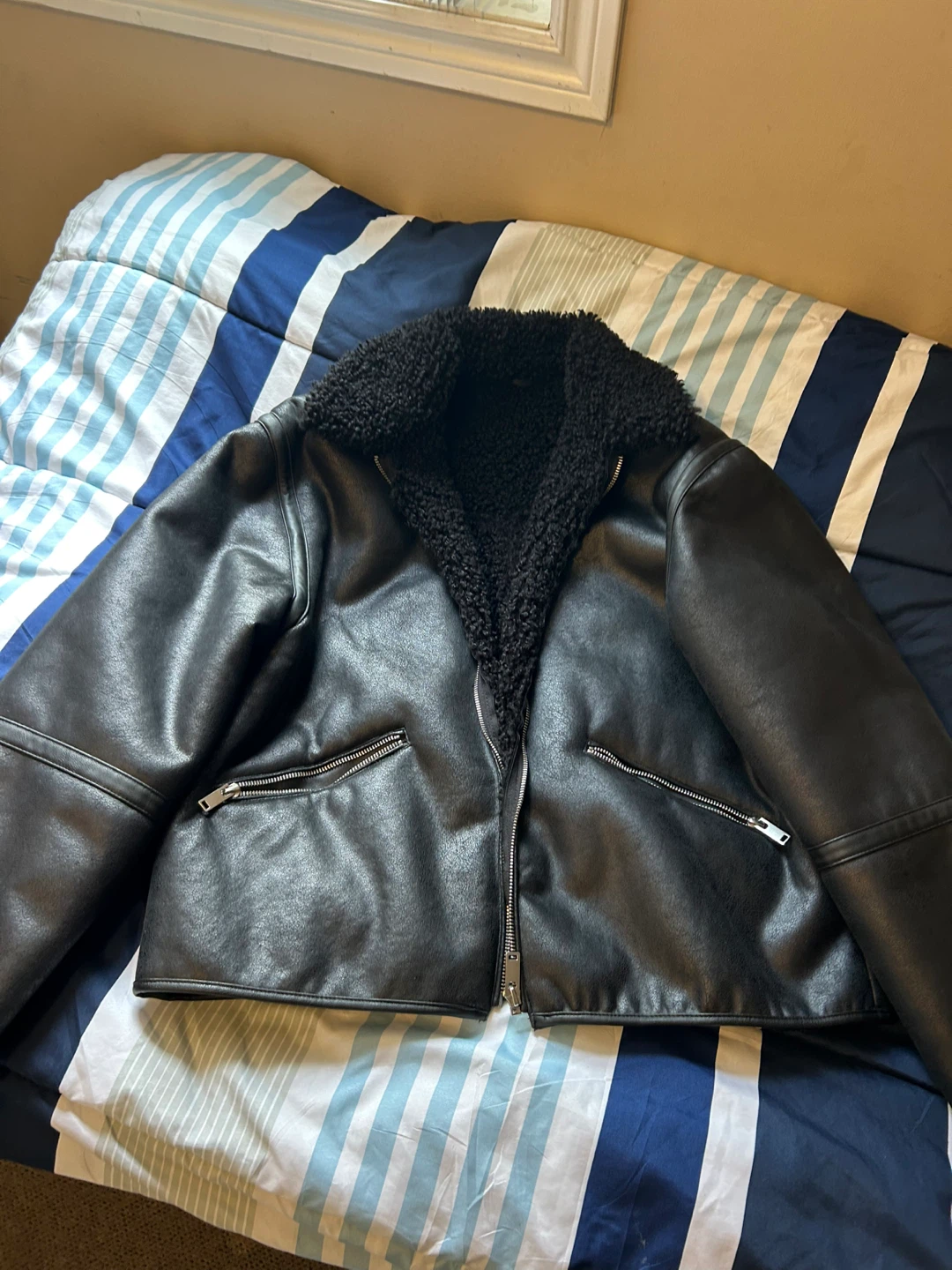 H&M Leather Sherpa Jacket - photo 2