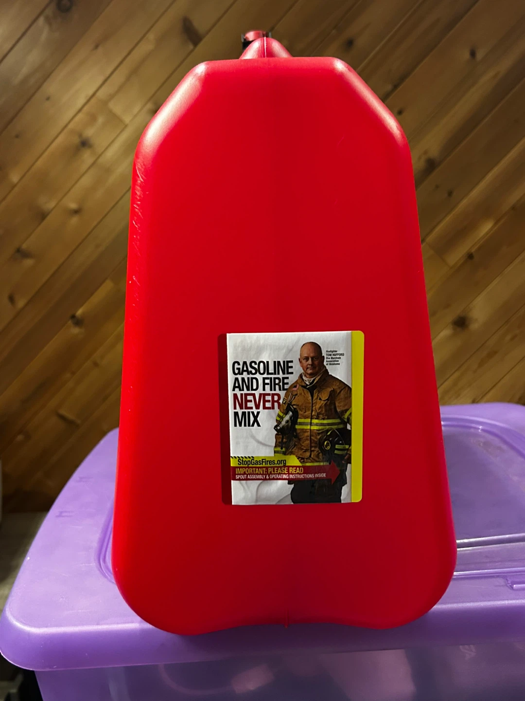 5 Gallon Gas Can Press N Pour Spill Proof - photo 4