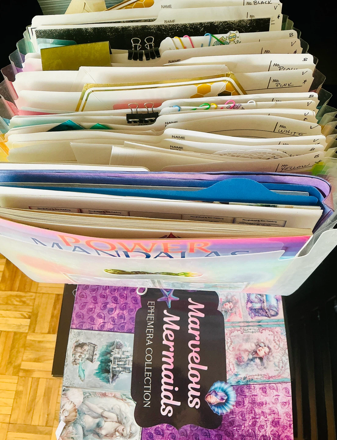Huge Scrapbooking Bundle – Storage Included, Ready to Use - photo 2