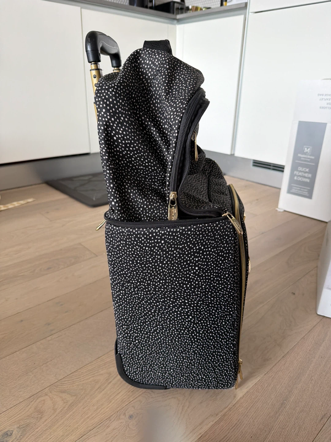 Anne klein  Rolling Suitcase - photo 2