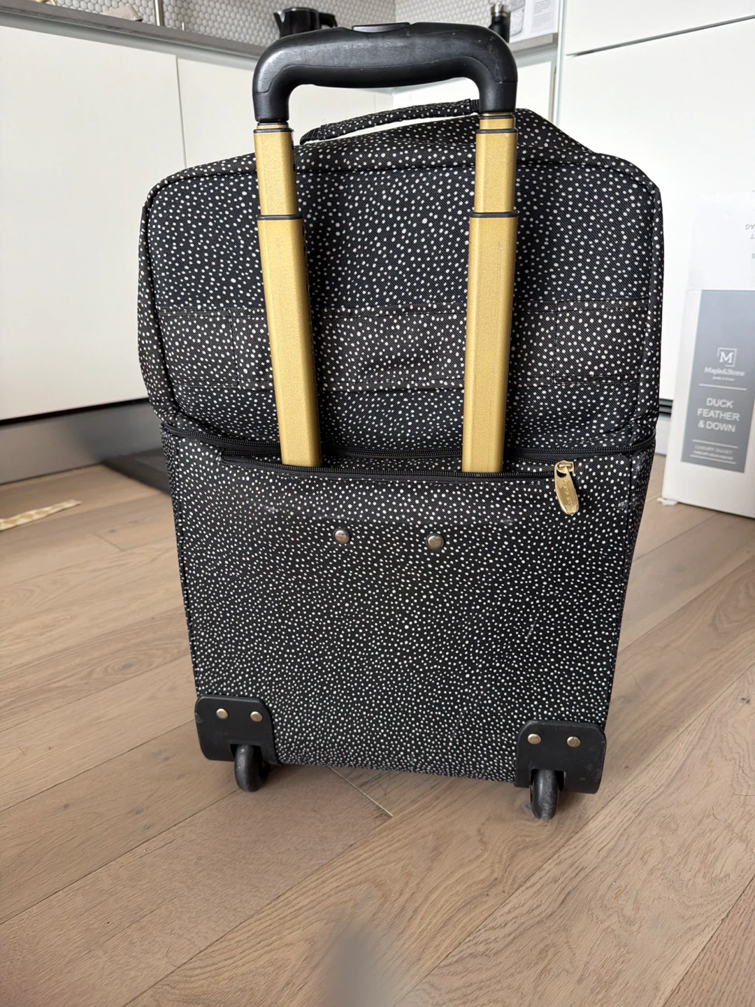 Anne klein  Rolling Suitcase - photo 3