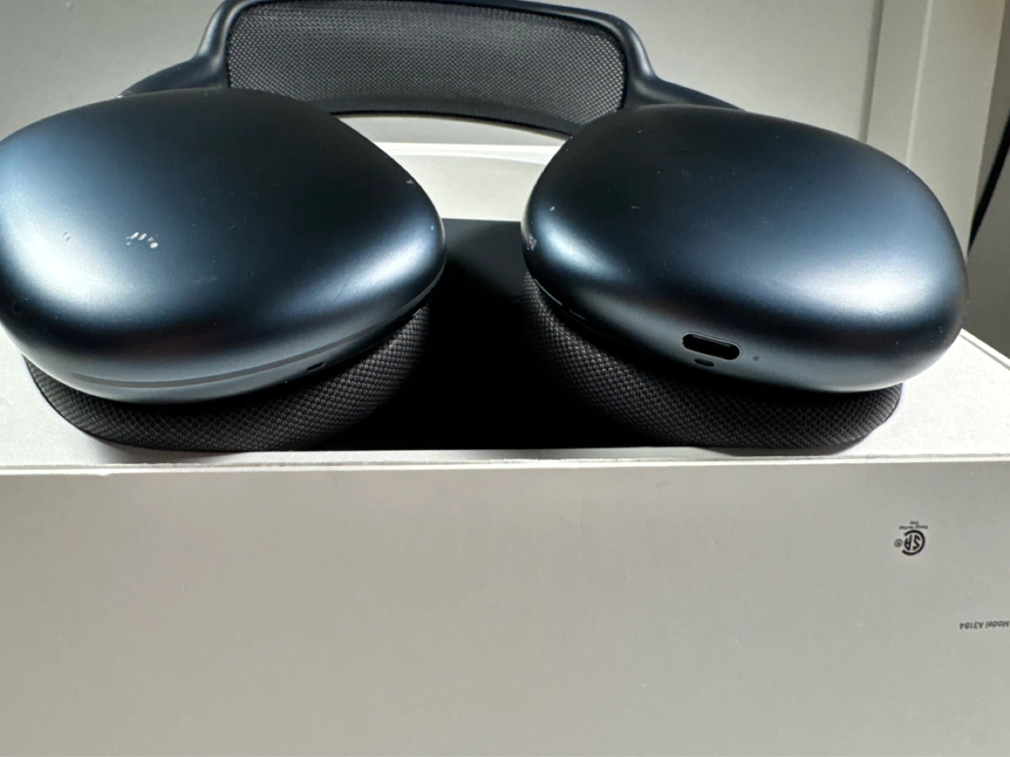 Apple AirPods Max Gen 2 Wireless Over-Ear Headphones - photo 5