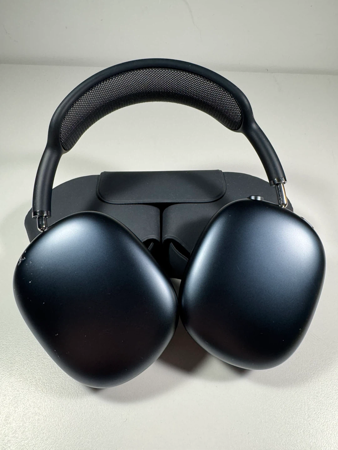 Apple AirPods Max Gen 2 Wireless Headphones - Black