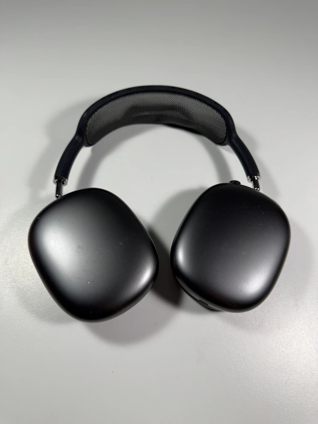 Apple AirPods Max Gen 1 Wireless Noise Cancelling Headphones - photo 2