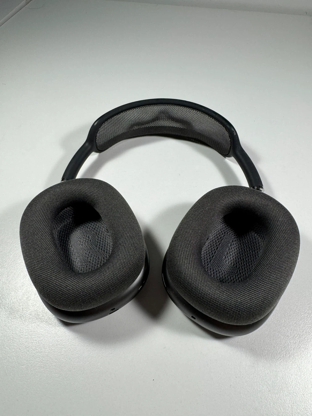 Apple AirPods Max Gen 1 Wireless Noise Cancelling Headphones