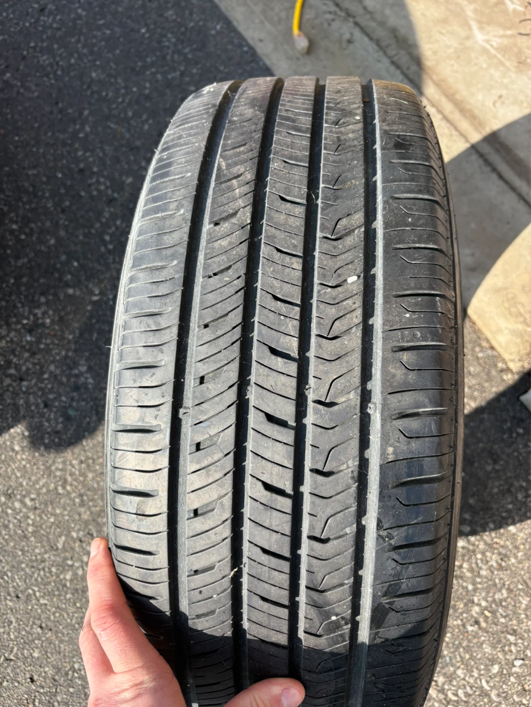 Single tire - photo 3