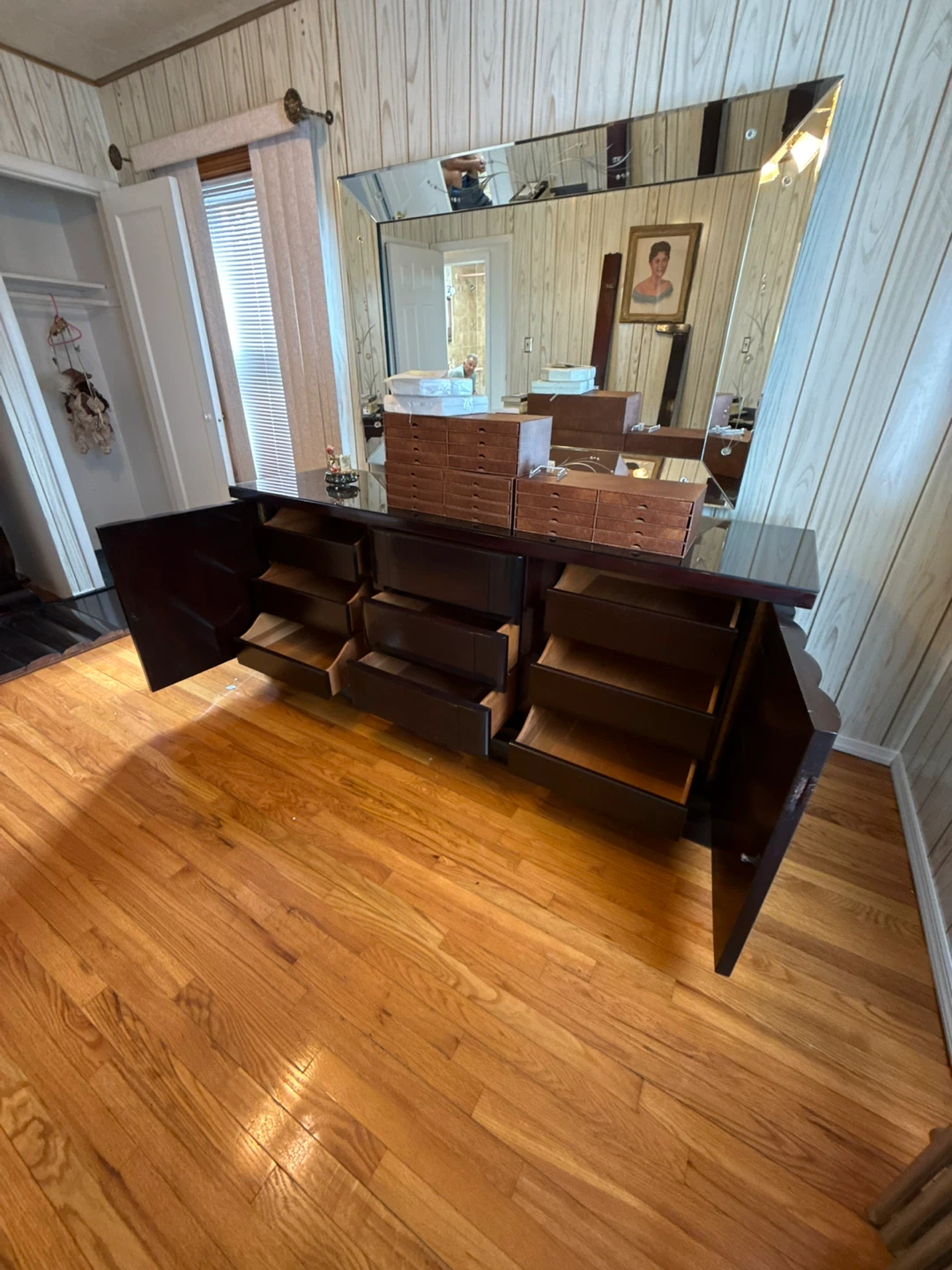 Bedroom set