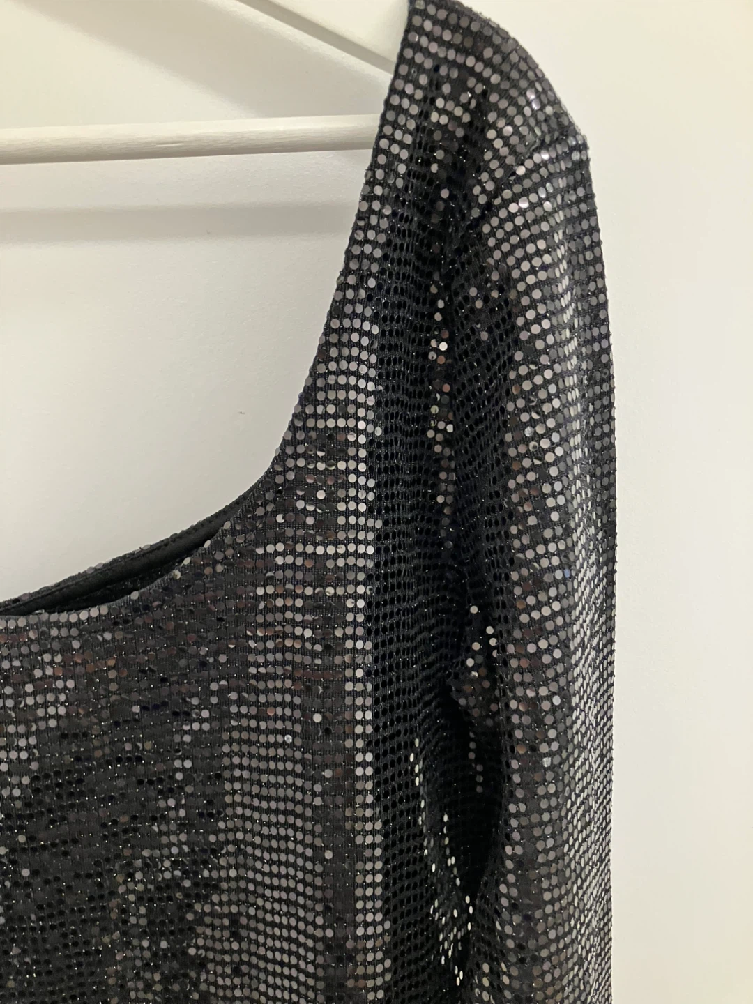 Black Sequin One-Shoulder Bodysuit - photo 3