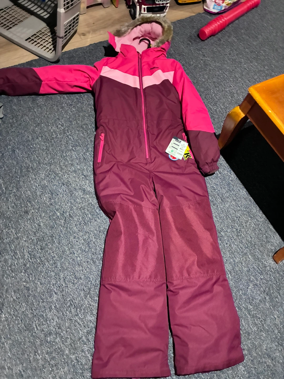 OshKosh B'gosh Snowsuit new with tags