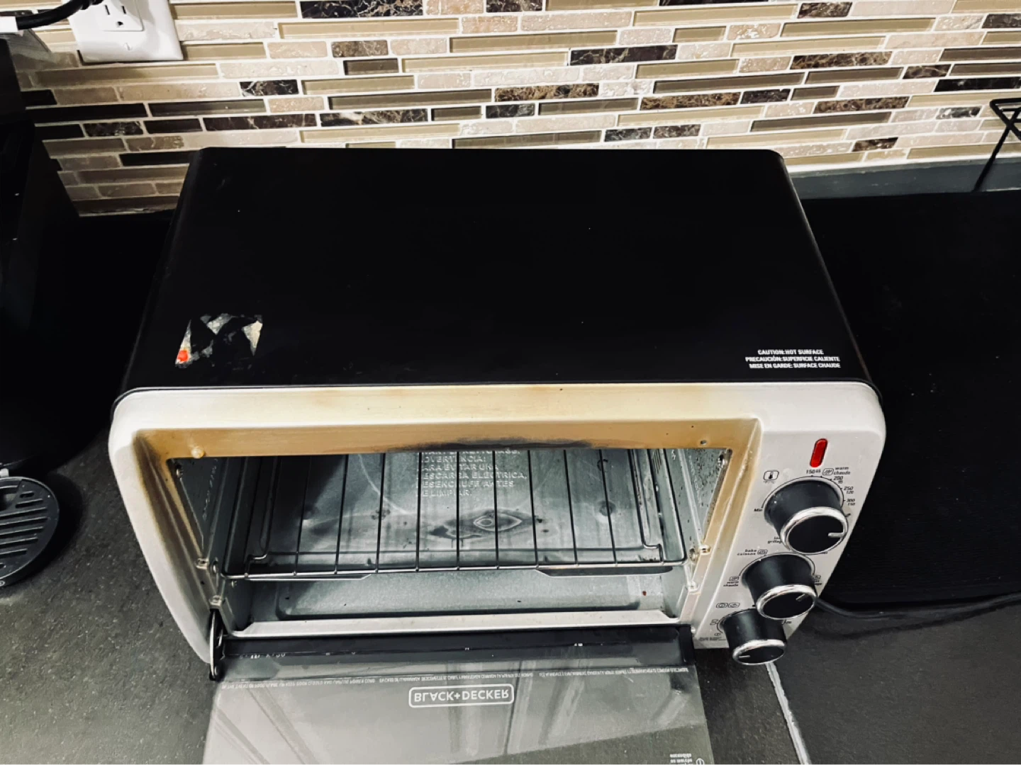 Black + Decker Toaster Oven - photo 2