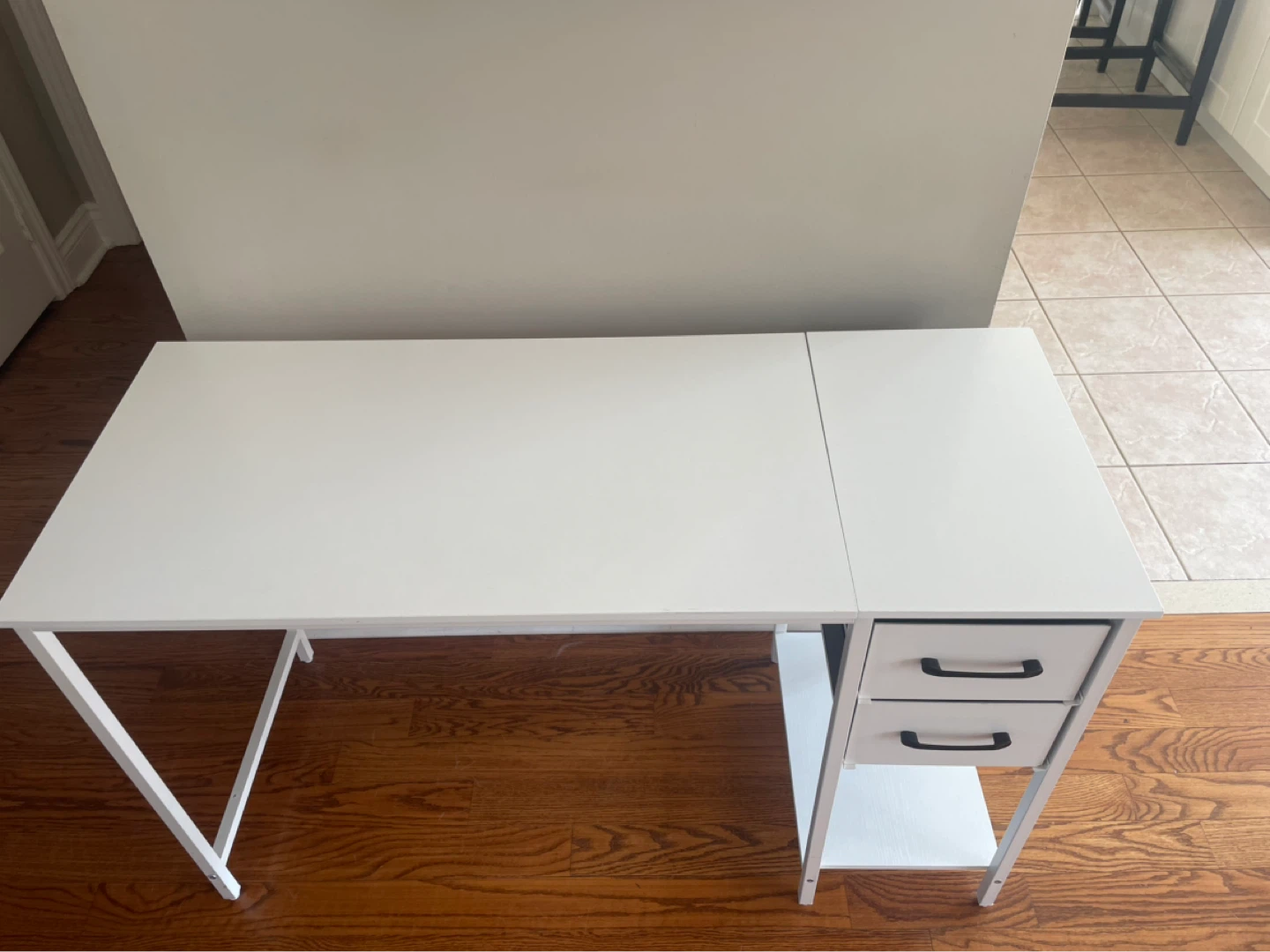 White Writing Desk with 2 Drawers - photo 4