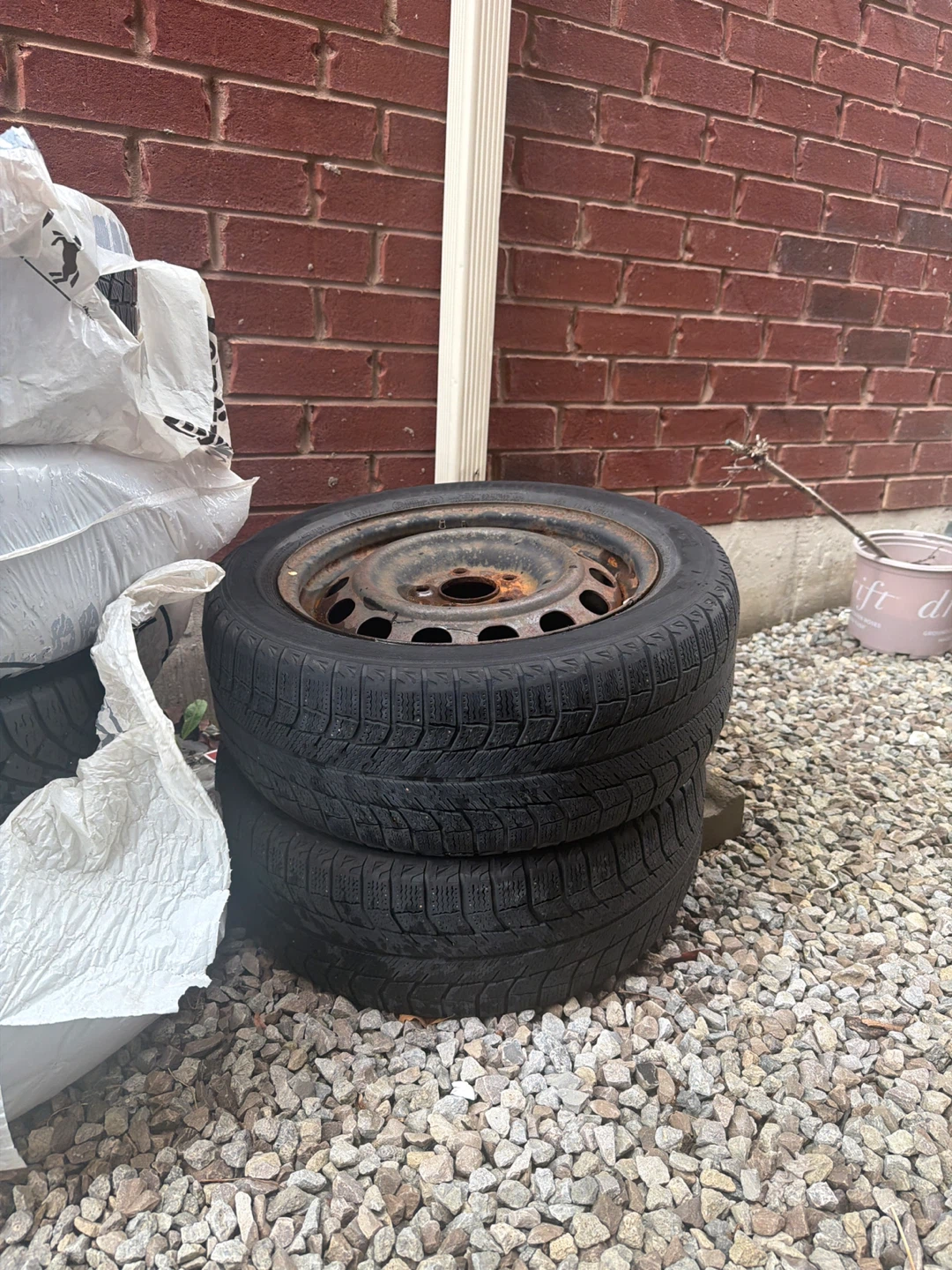 205/55R16 Two Winter Tires on Rims - photo 3
