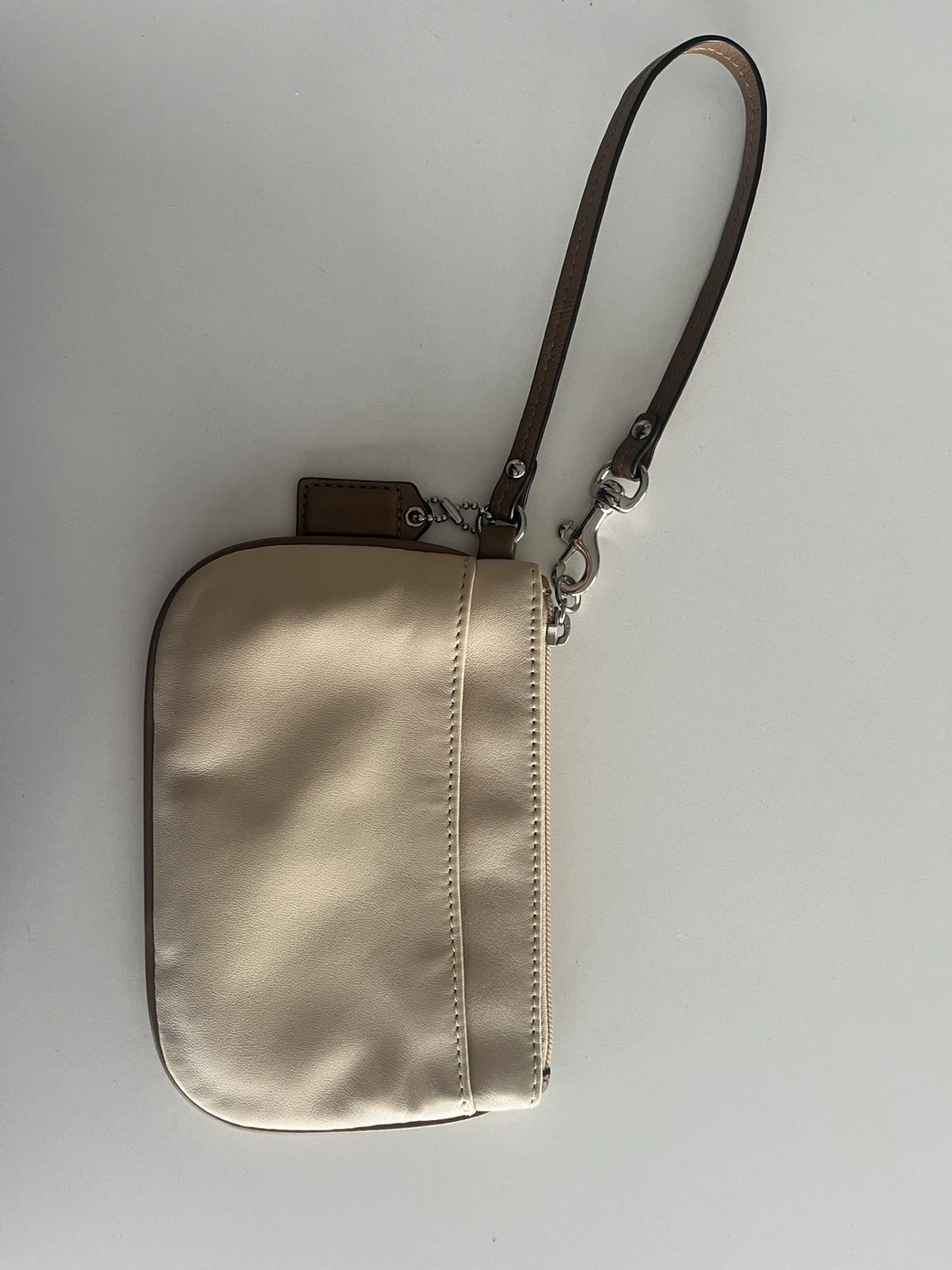 Coach Wristlet Beige Leather