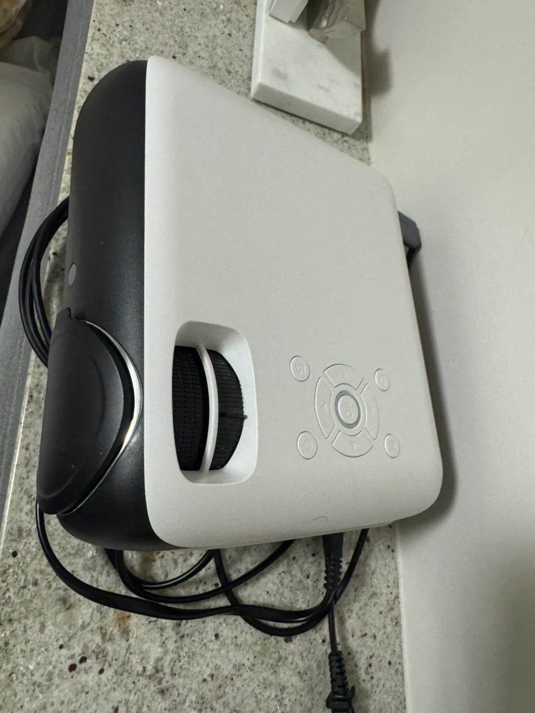 Outdoor Movie Projector w/ free HDMI - photo 3