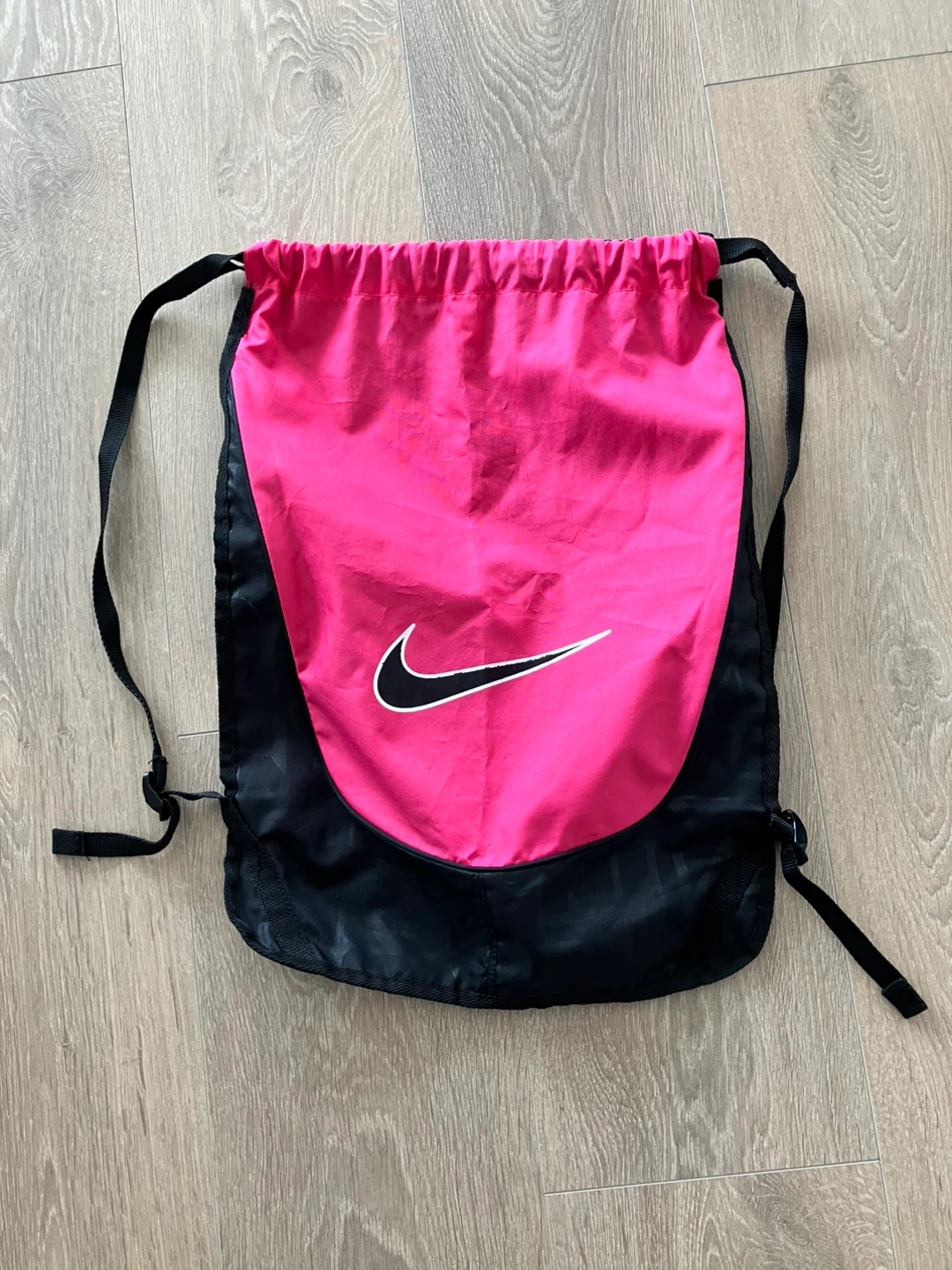 Nike Drawstring Bag - Pink & Black
